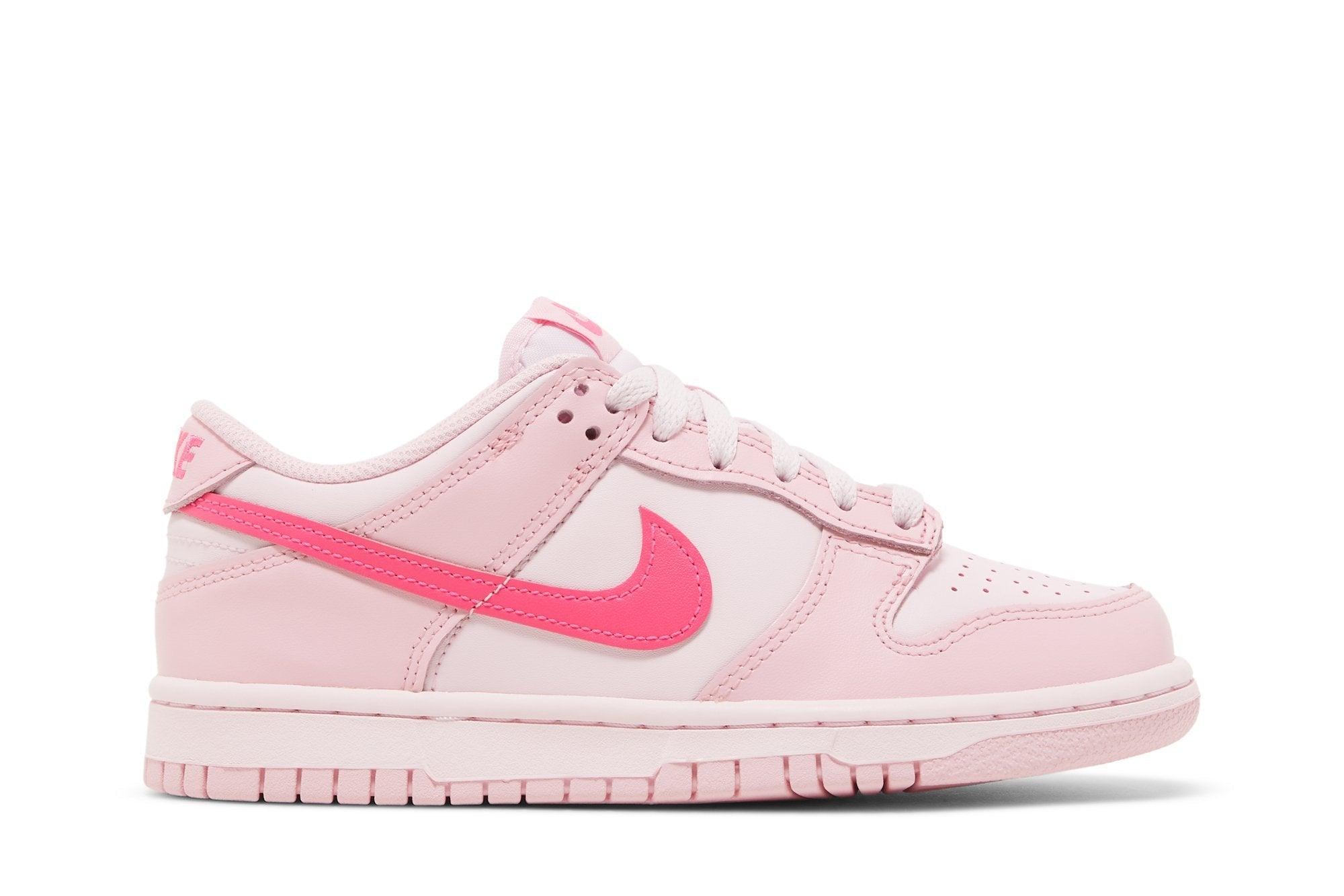 Tênis Nike Dunk Low Triple Pink Rosa