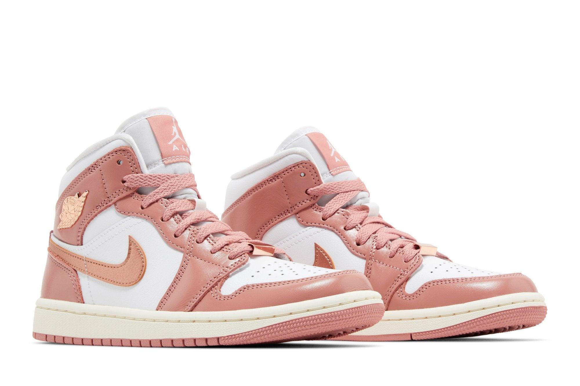 Tênis Air Jordan 1 Mid SE Red Stardust White Rosa