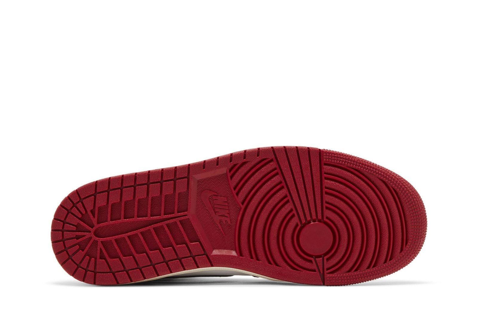 Tenis Air Jordan 1 Retro High OG Black Toe Reimagined Vermelho