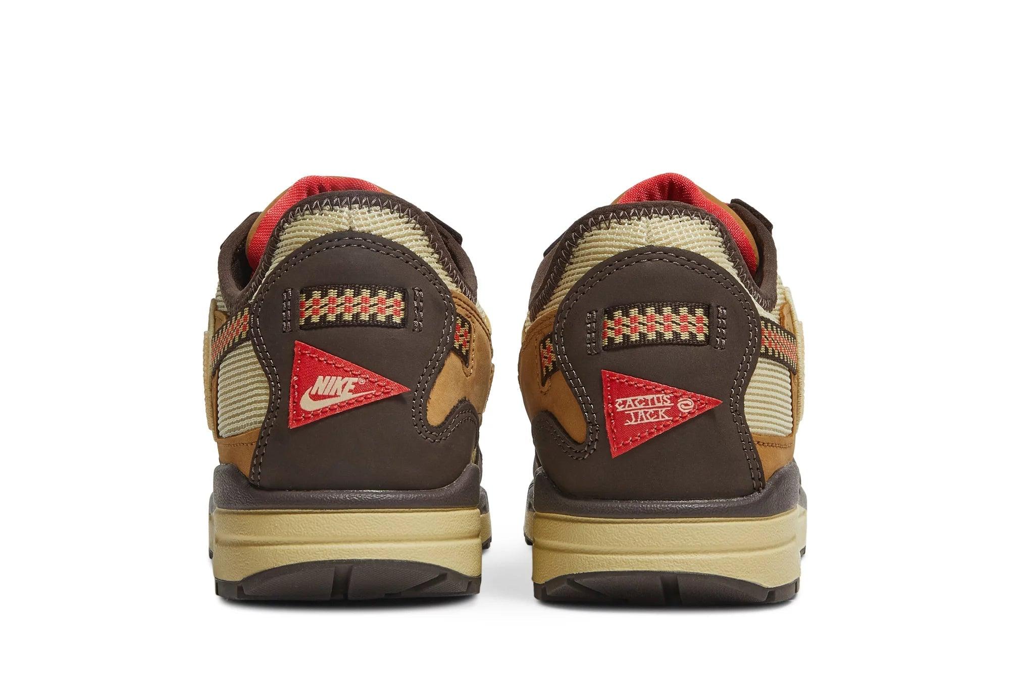 Tênis Travis Scott x Nike Air Max 1 Cactus Brown Marrom